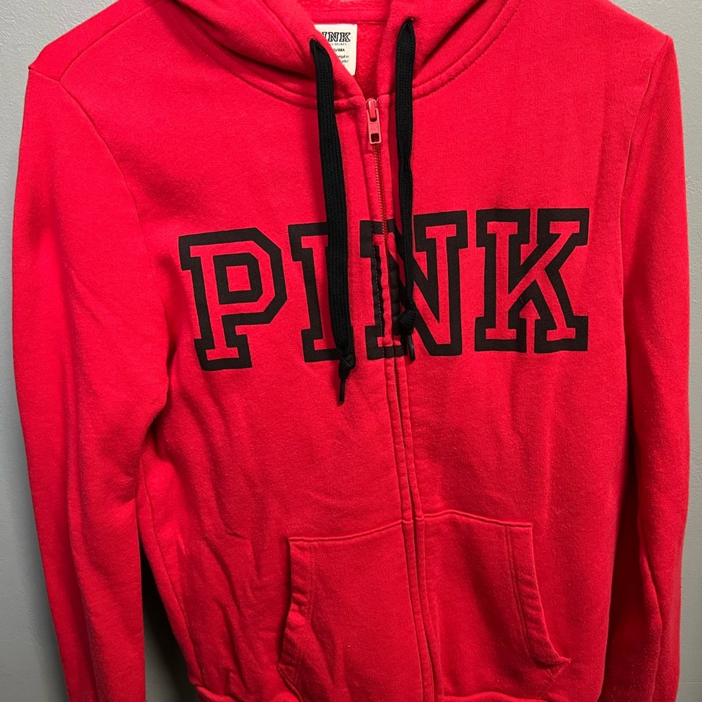 Pink sz small sweatsuit. Top and bottoms both size small: